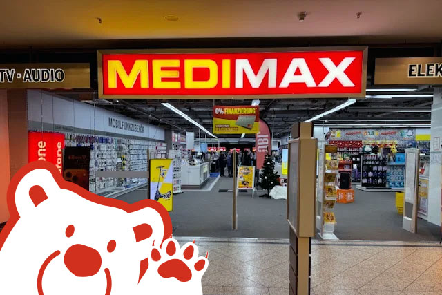 Eingang von MEDIMAX Berlin-Köpenick mit TOBi
