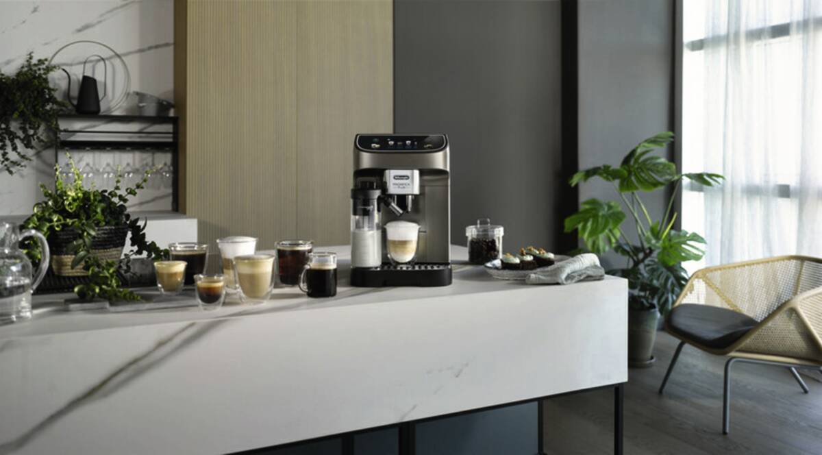 De’Longhi ECAM320.70.TB auf einer Küchenarbeitsfläche
